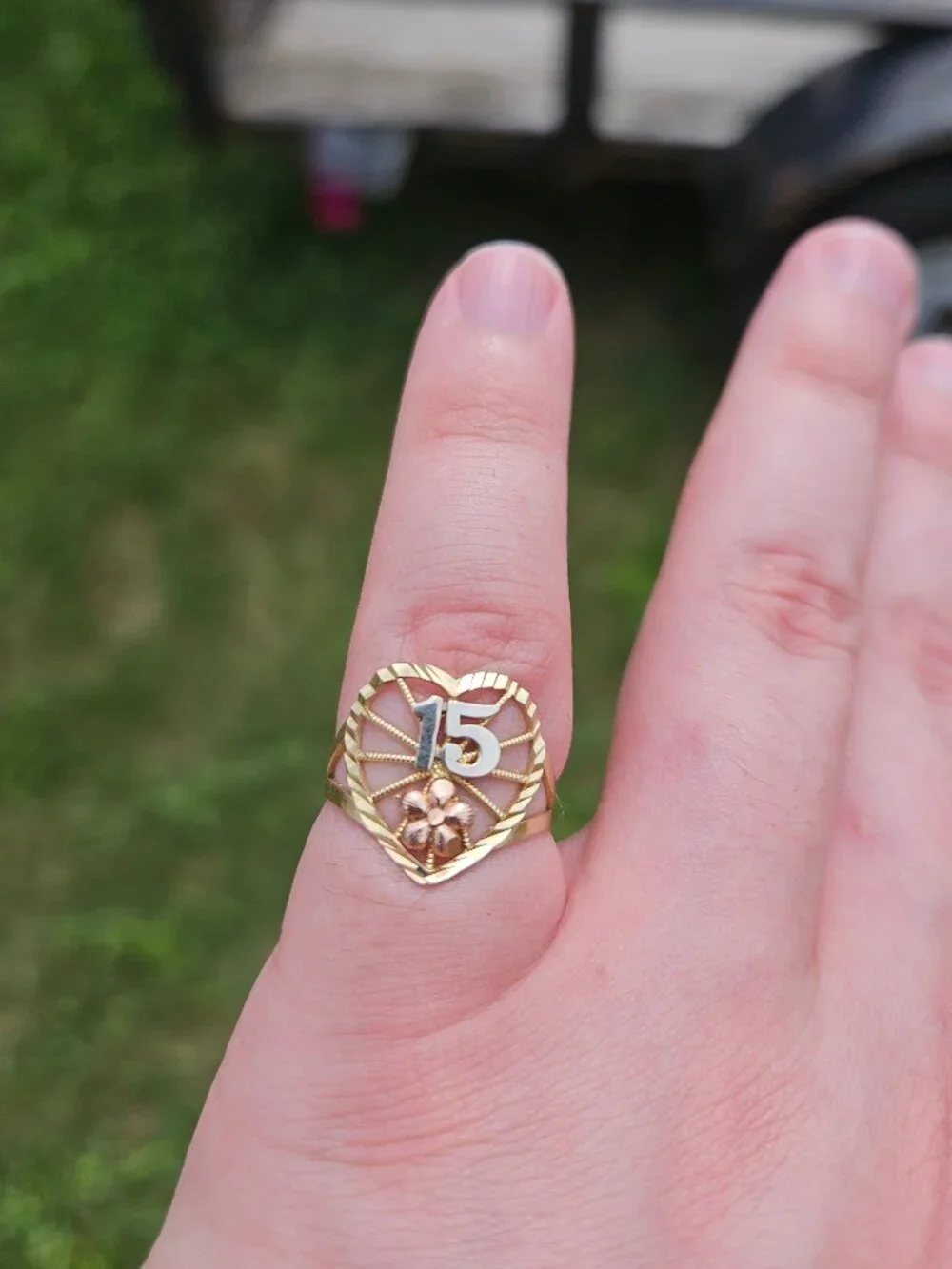 10K Tri-Color 3 Tone Gold Quinceneara 15 Anos Heart Ring Size 5.75